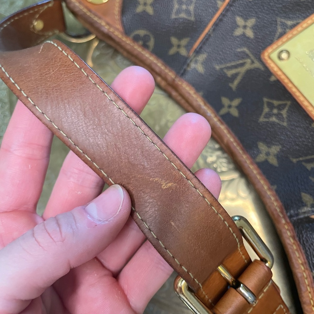 Louis Vuitton Galliera PM Bag – Monogram Canvas - Picture 8 of 9